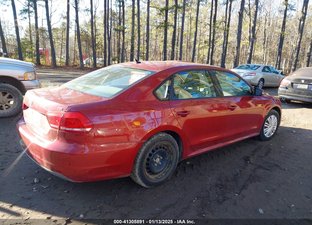 2015 VOLKSWAGEN PASSAT VIN: 1VWAT7A33FC007414