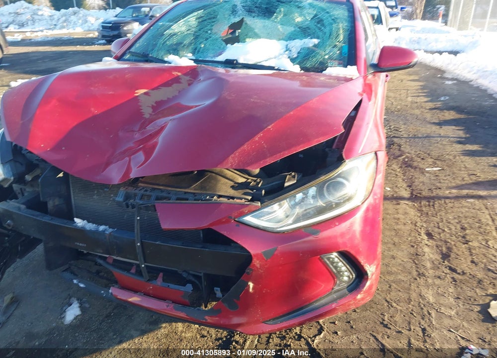 2017 HYUNDAI ELANTRA VIN: KMHD84LF6HU160904