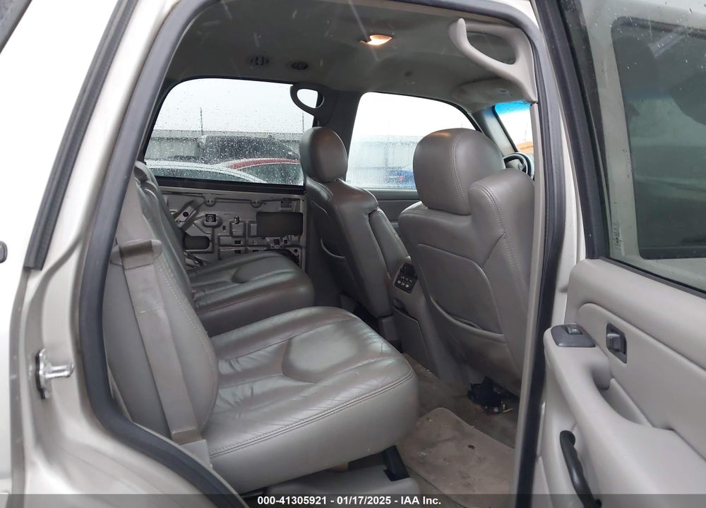 2004 CHEVROLET TAHOE LT VIN: 1GNEC13Z44R191296