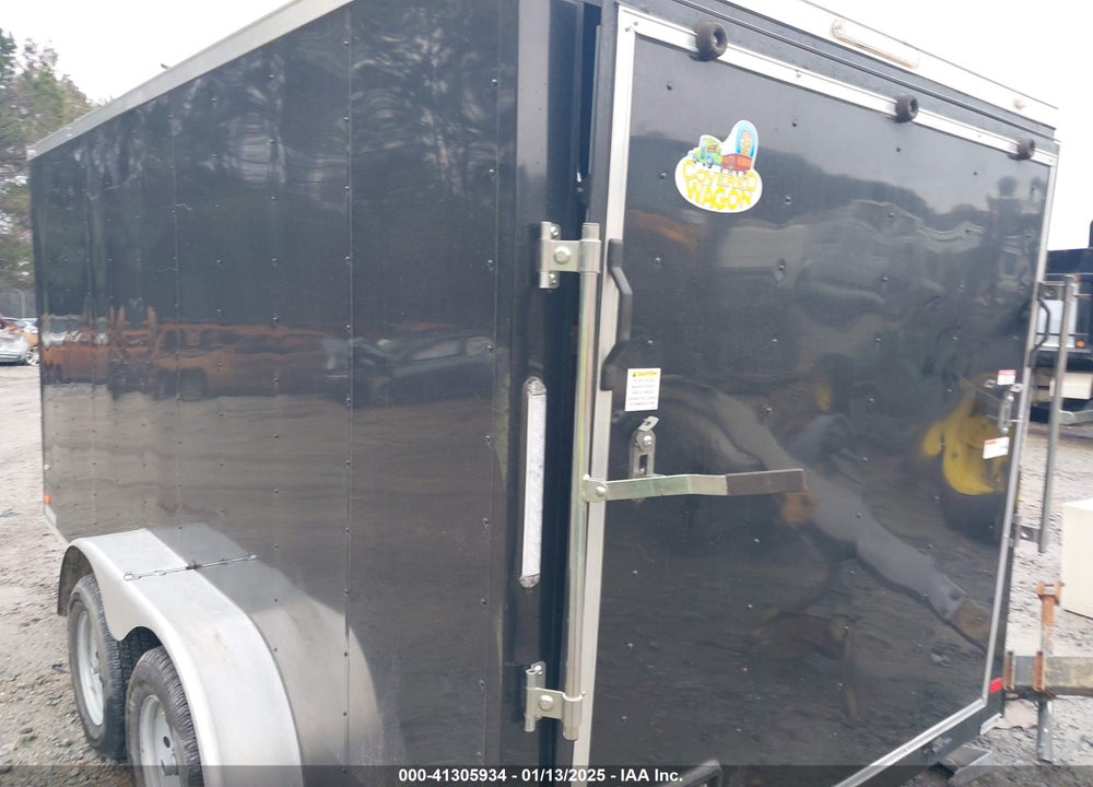 2019 COVERED WAGON BUMPER PULL ENCLOSED TRAILER VIN: 53FBE1427KF049613