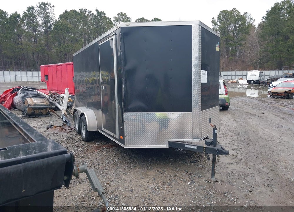 2019 COVERED WAGON BUMPER PULL ENCLOSED TRAILER VIN: 53FBE1427KF049613