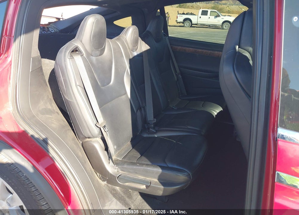 2018 TESLA MODEL X 100D/75D/P100D VIN: 5YJXCDE2XJF142611