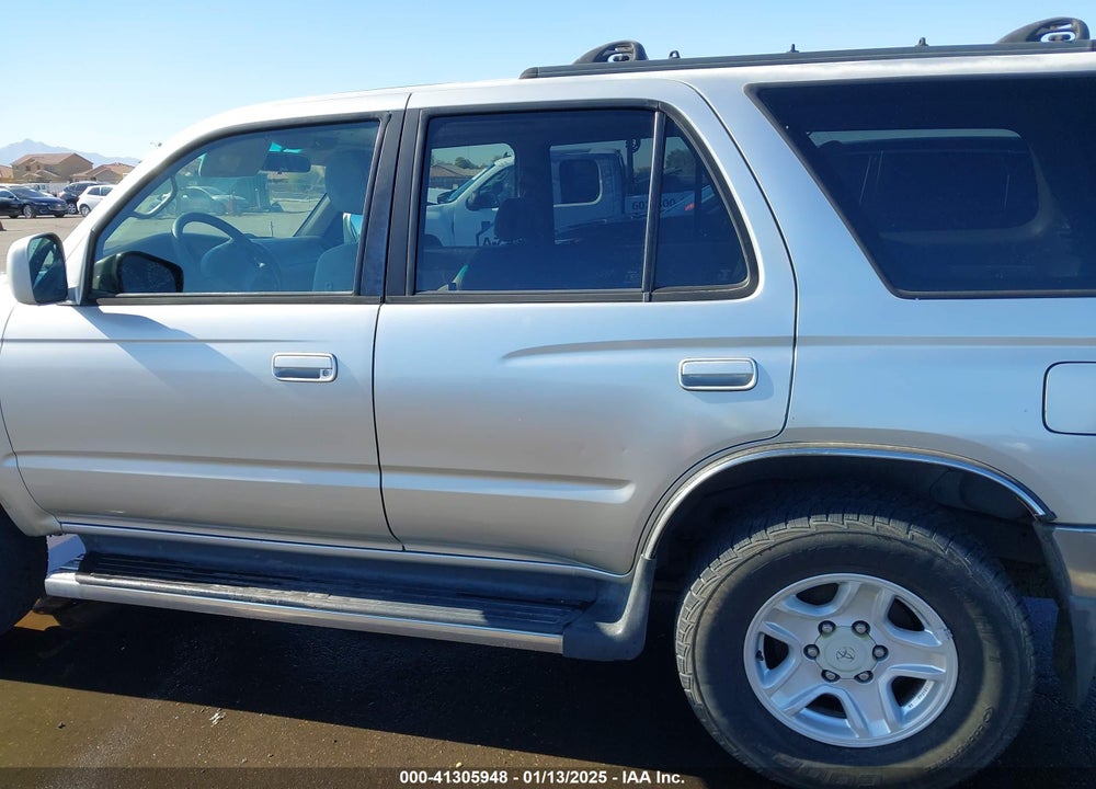 2002 TOYOTA 4RUNNER SR5 V6 VIN: JT3GN86RX20229801