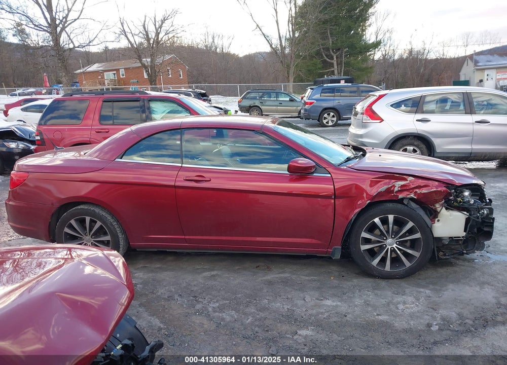 2013 CHRYSLER 200 VIN: 1C3BCBGG7DN718642