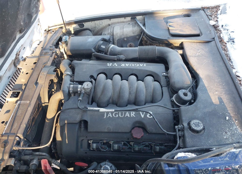 1998 JAGUAR XJ8 L VIN: SAJHX6243WC812497