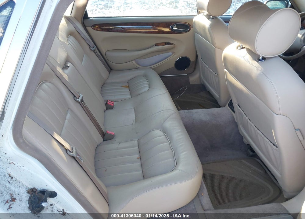 1998 JAGUAR XJ8 L VIN: SAJHX6243WC812497