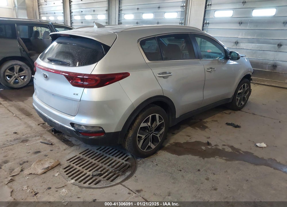 2021 KIA SPORTAGE EX VIN: KNDPN3AC8M7876502