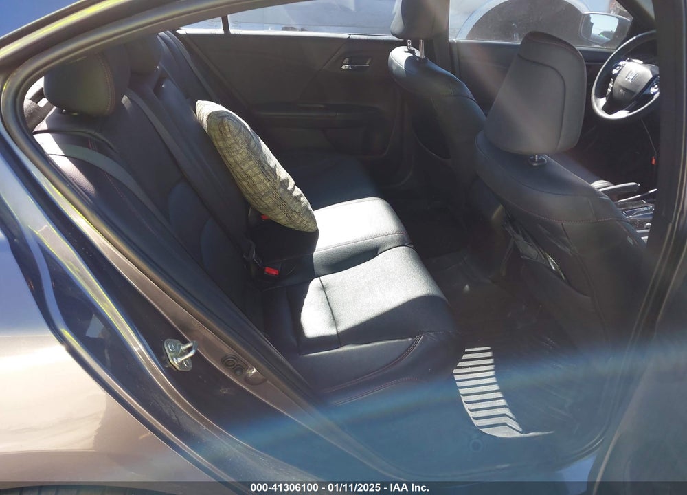 2017 HONDA ACCORD SPORT SE VIN: 1HGCR2F18HA224302