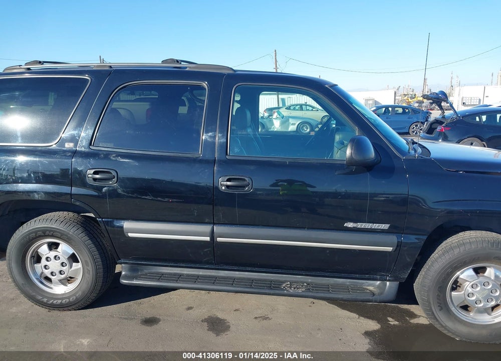 2001 CHEVROLET TAHOE LT VIN: 1GNEC13T31R105998