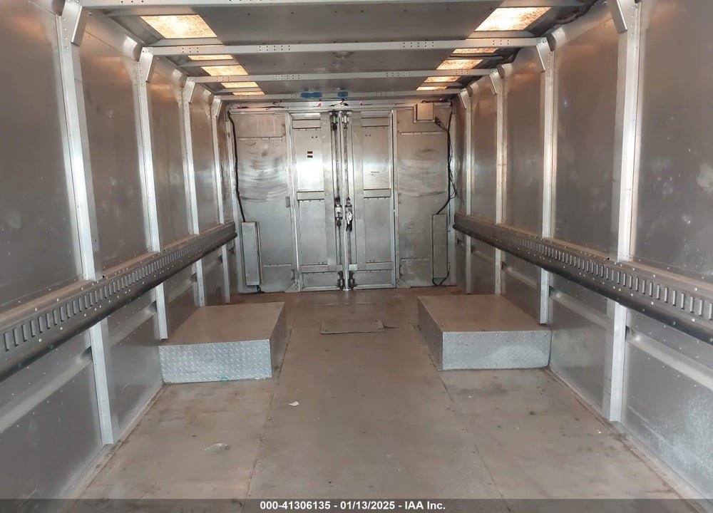 2009 WORKHORSE CUSTOM CHASSIS COMMERCIAL CHASSIS W42 VIN: 5B4KPD27093436340
