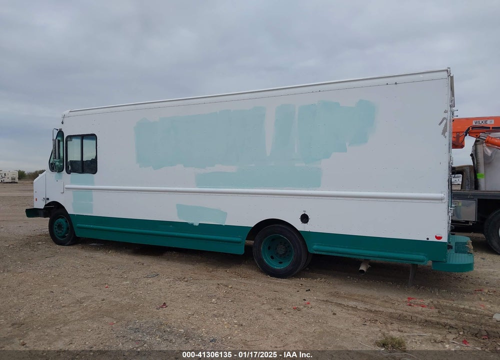 2009 WORKHORSE CUSTOM CHASSIS COMMERCIAL CHASSIS W42 VIN: 5B4KPD27093436340