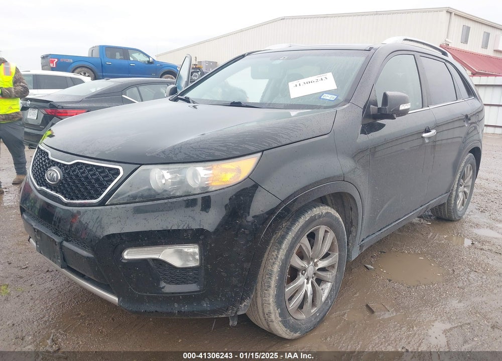 2013 KIA SORENTO SX VIN: 5XYKW4A2XDG385193