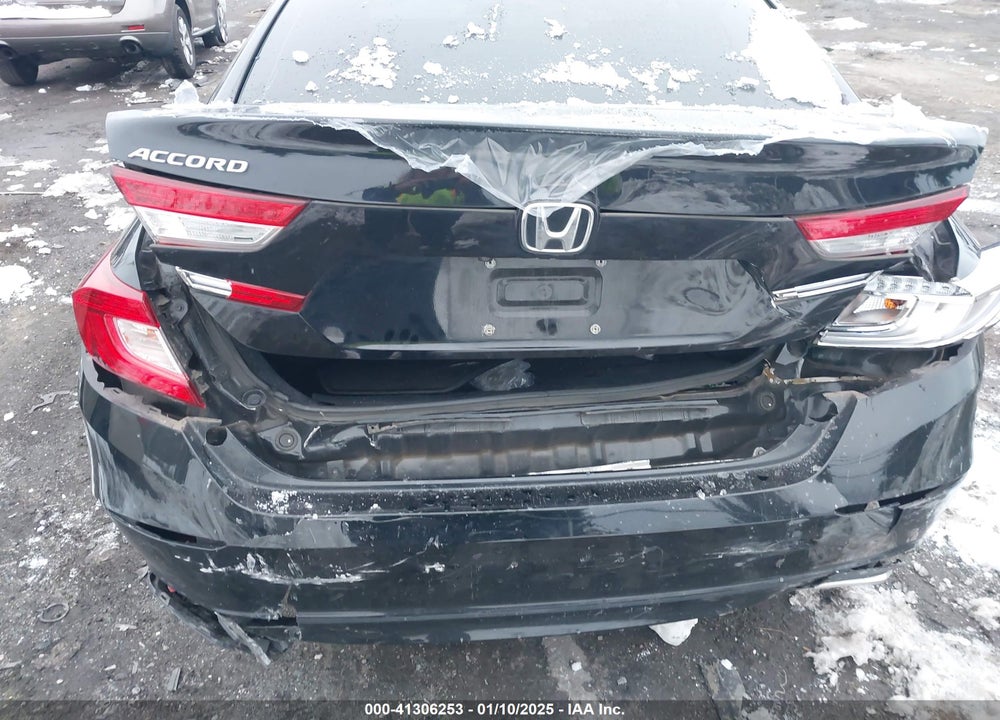 2018 HONDA ACCORD VIN: 1HGCV1F12JA078829