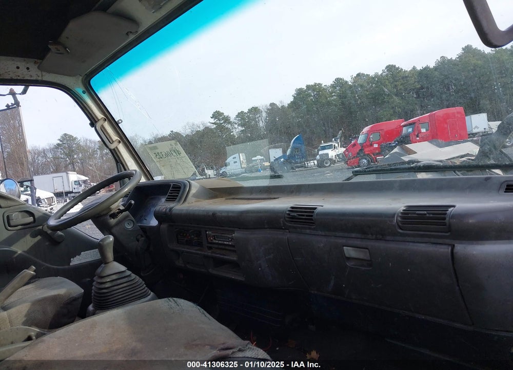1999 ISUZU NPR VIN: JALB4B152X7009625