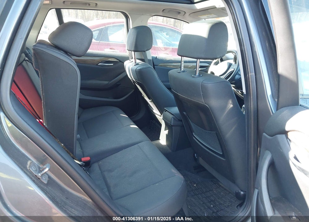 2015 BMW X1 XDRIVE28I VIN: WBAVL1C53FVY24593