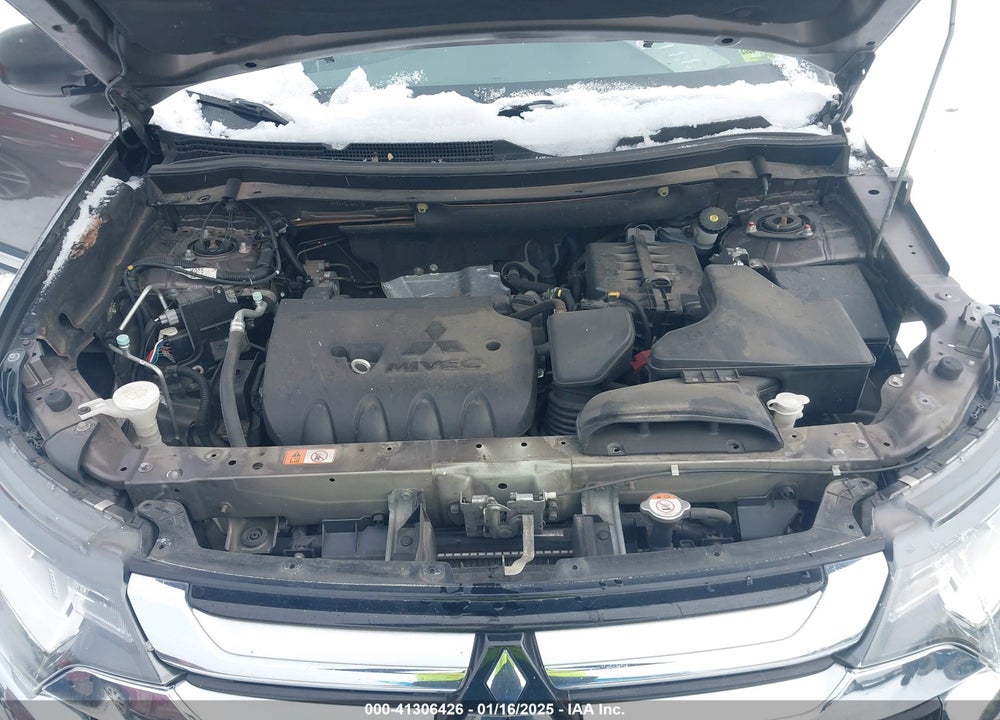 2017 MITSUBISHI OUTLANDER ES VIN: JA4AZ2A36HZ049073