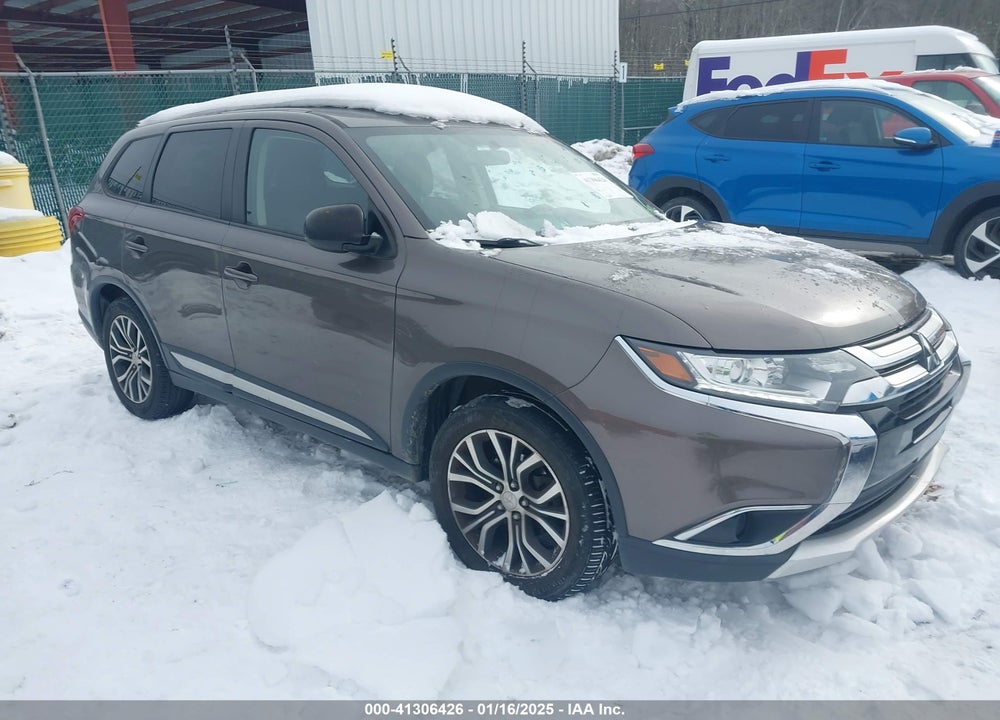 2017 MITSUBISHI OUTLANDER ES VIN: JA4AZ2A36HZ049073
