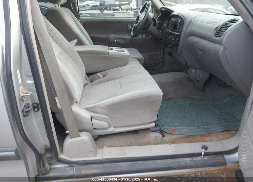 2002 TOYOTA TUNDRA SR5 V8 VIN: 5TBBT44162S284933