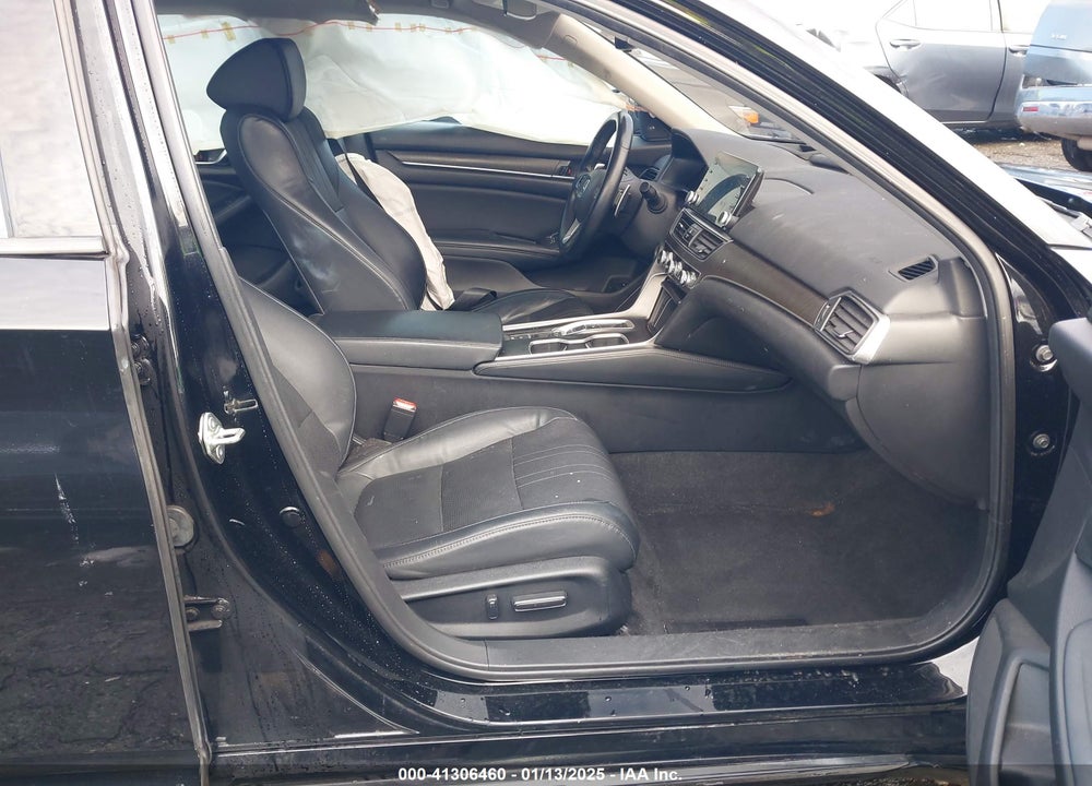 2018 HONDA ACCORD VIN: 1HGCV2F9XJA048067