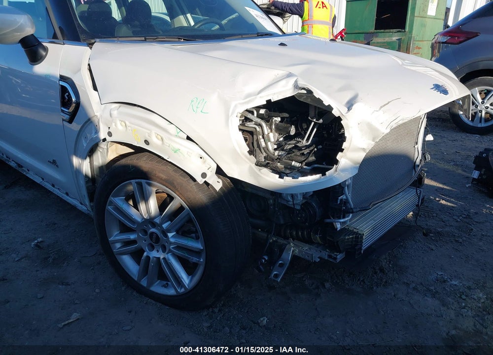 2024 MINI COUNTRYMAN COOPER S VIN: WMZ83BR06R3S03981