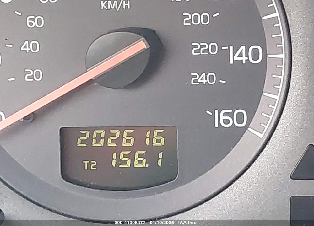 2001 VOLVO V70 XC VIN: YV1SZ58D711015183