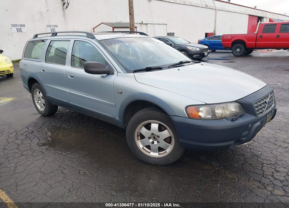 2001 VOLVO V70 XC VIN: YV1SZ58D711015183