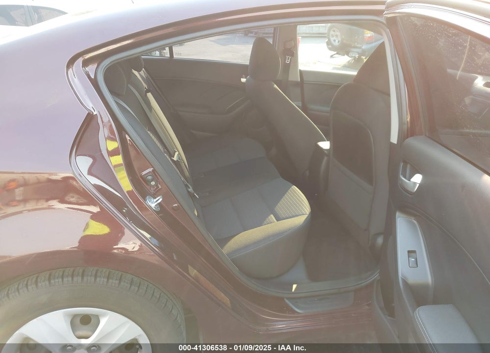 2017 KIA FORTE LX VIN: 3KPFL4A72HE110264