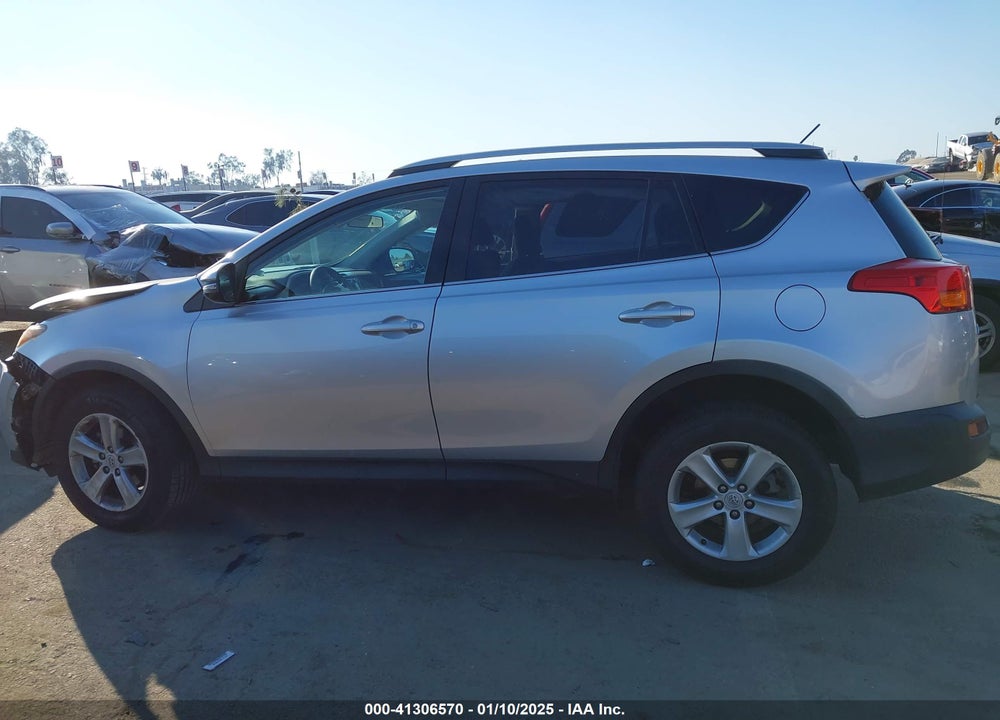 2014 TOYOTA RAV4 VIN: 2T3WFREV1EW099805