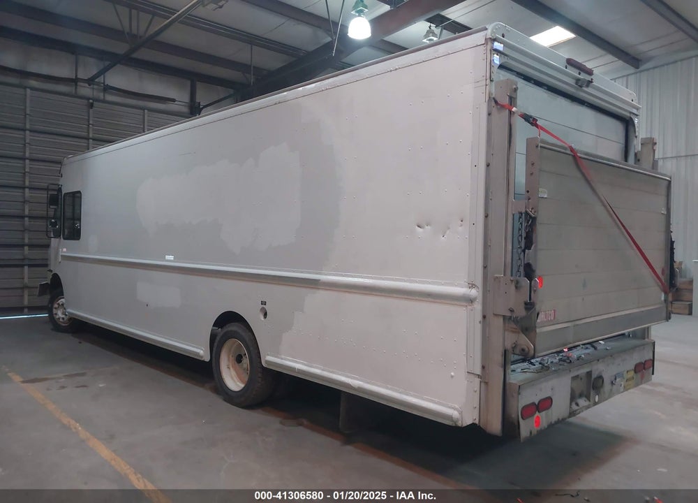 2013 FREIGHTLINER CHASSIS M LINE WALK-IN VAN VIN: 4UZAC3DV8DCFF6865