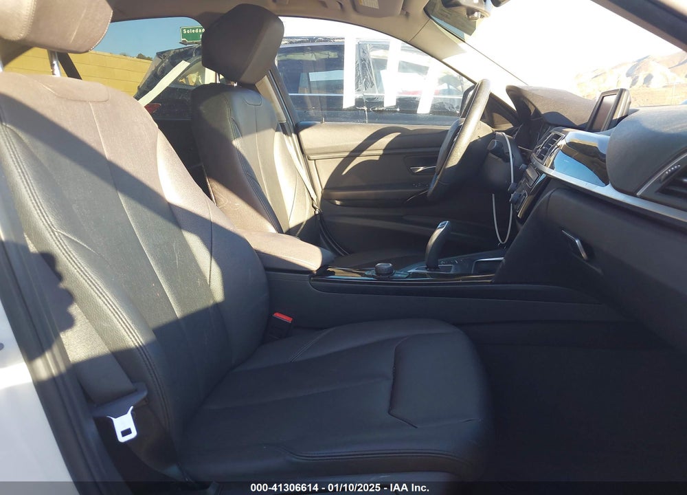 2018 BMW 320I XDRIVE VIN: WBA8A3C59JA488639