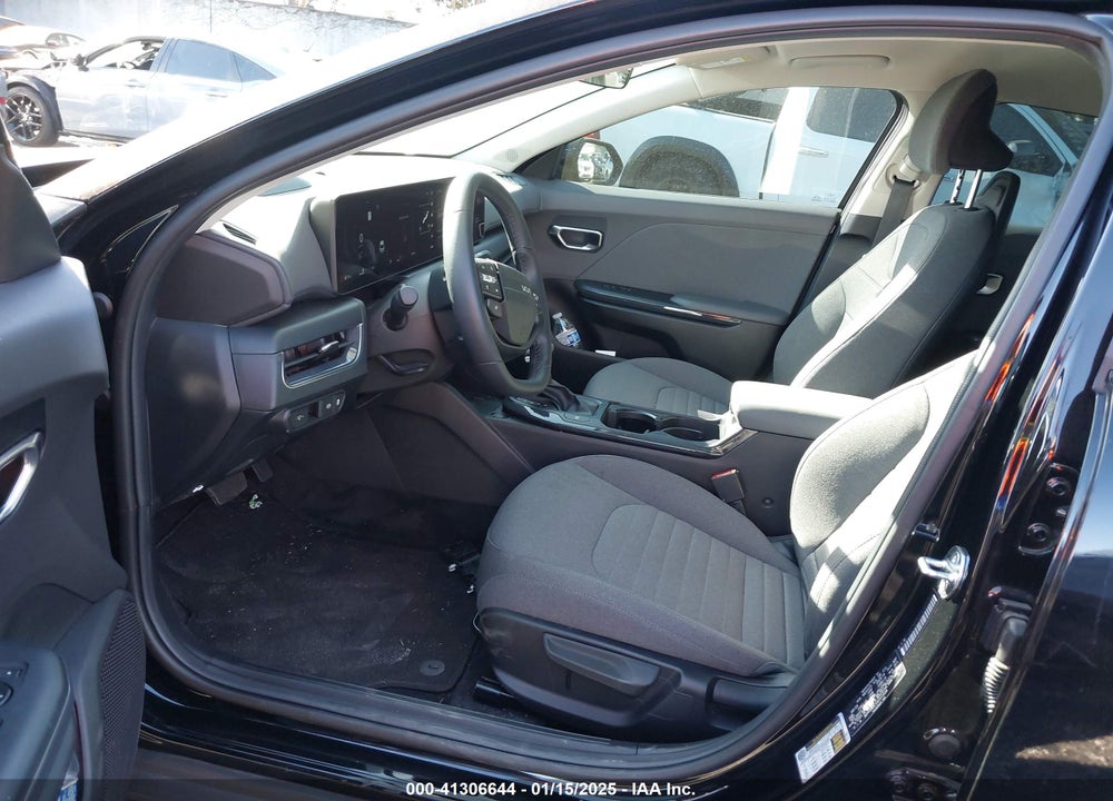2025 KIA K4 VIN: 3KPFU4DE5SE015504