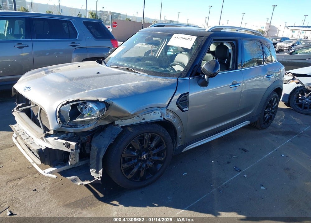 2018 MINI COUNTRYMAN COOPER VIN: WMZYS7C33J3E08460