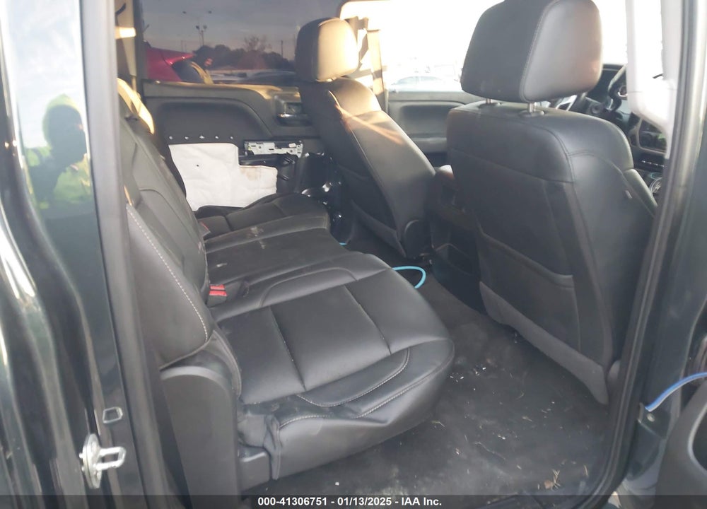 2018 GMC SIERRA 1500 SLT VIN: 3GTU2NEC4JG409904