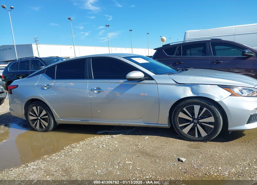 2022 NISSAN ALTIMA SV FWD VIN: 1N4BL4DV8NN371131