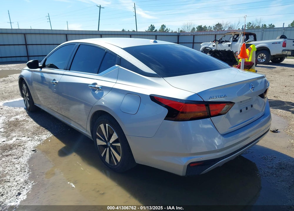 2022 NISSAN ALTIMA SV FWD VIN: 1N4BL4DV8NN371131