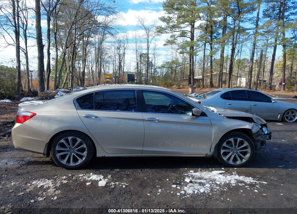 2013 HONDA ACCORD VIN: 1HGCR2F50DA086123