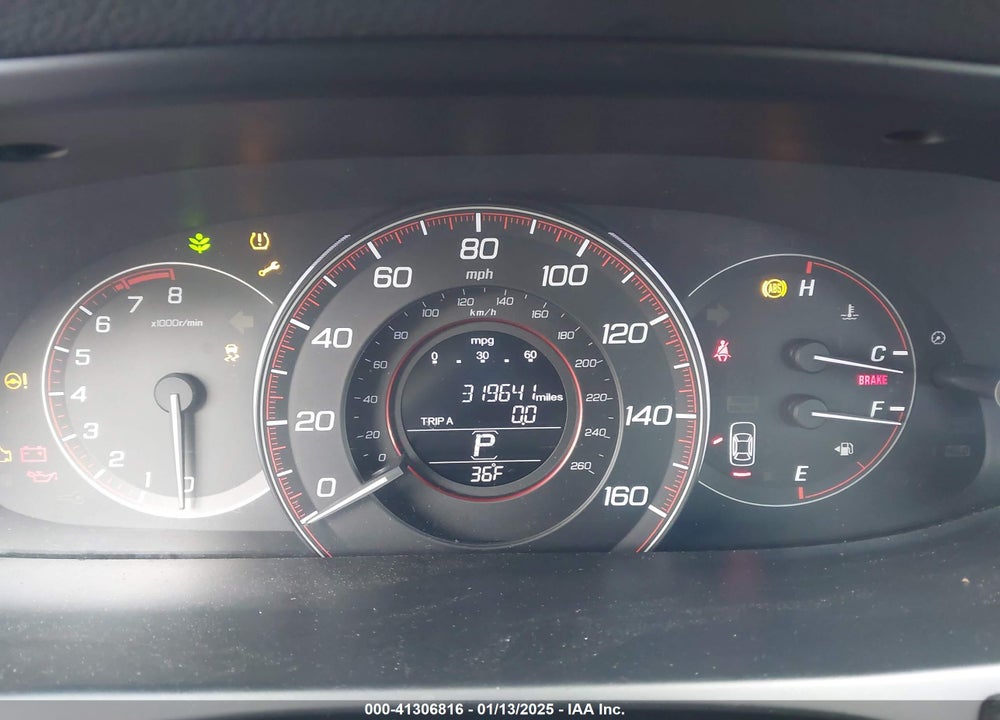2013 HONDA ACCORD VIN: 1HGCR2F50DA086123