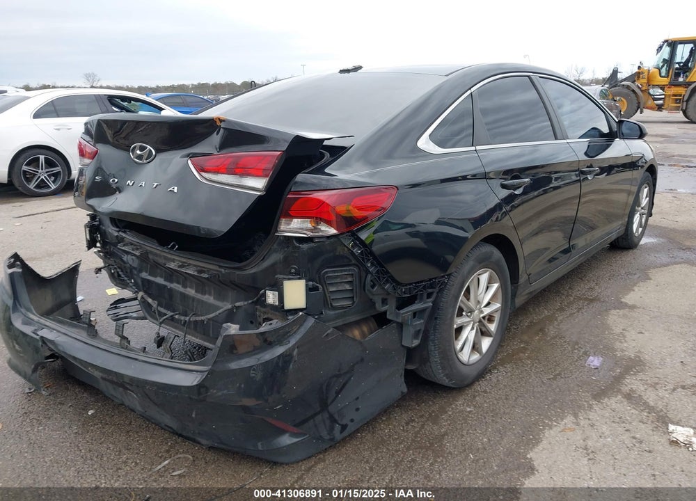 2018 HYUNDAI SONATA VIN: 5NPE24AF5JH618994