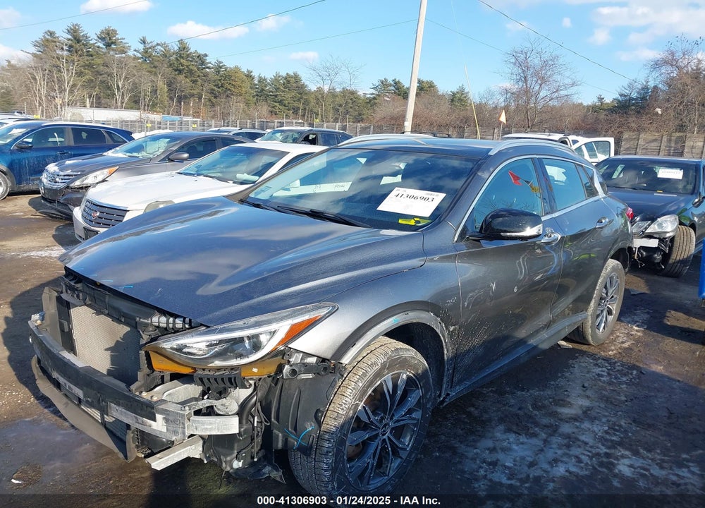 2019 INFINITI QX30 LUXE VIN: SJKCH5CR0KA008896