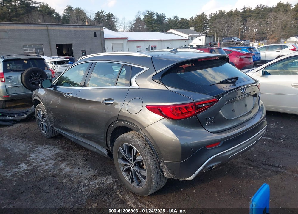 2019 INFINITI QX30 LUXE VIN: SJKCH5CR0KA008896