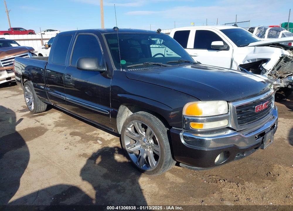 2005 GMC SIERRA 1500 SLE VIN: 2GTEC19T251329021