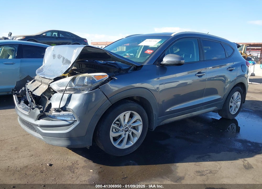 2016 HYUNDAI TUCSON SE VIN: KM8J33A44GU211053