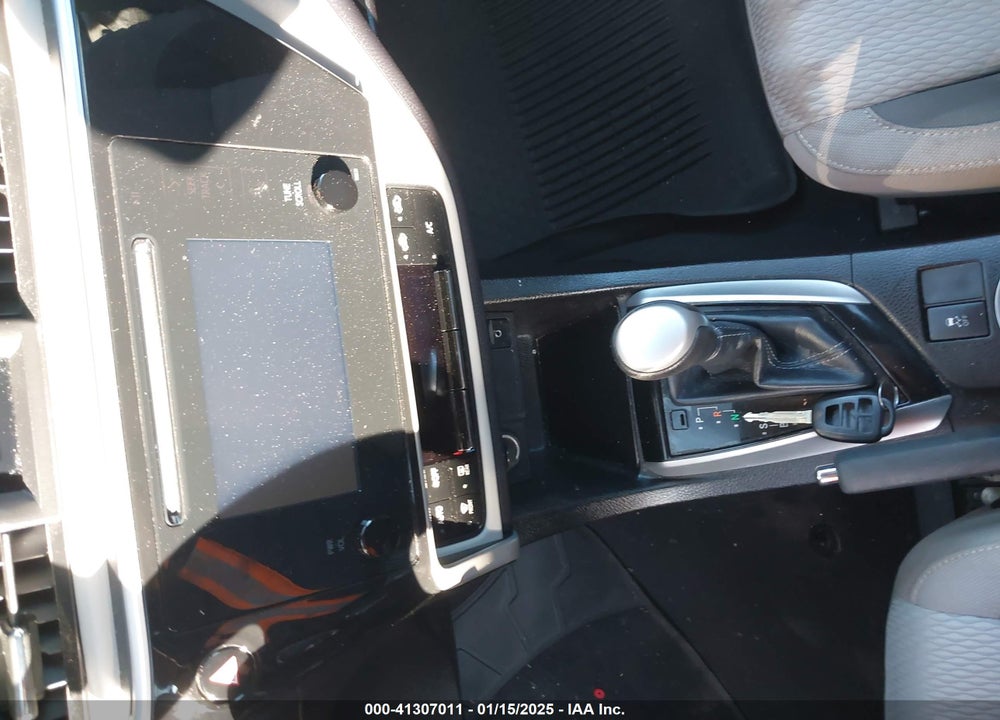 2019 TOYOTA COROLLA VIN: 5YFBURHE1KP947607