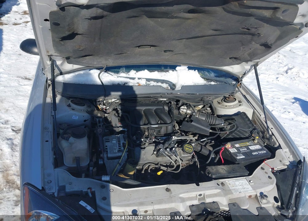 2005 FORD TAURUS SE VIN: 1FAFP53265A122448