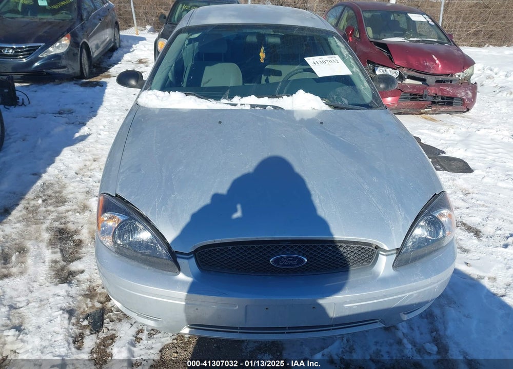 2005 FORD TAURUS SE VIN: 1FAFP53265A122448