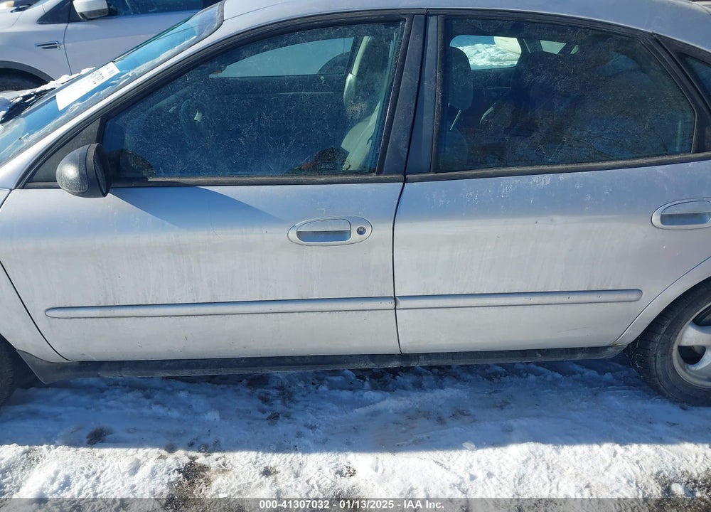 2005 FORD TAURUS SE VIN: 1FAFP53265A122448