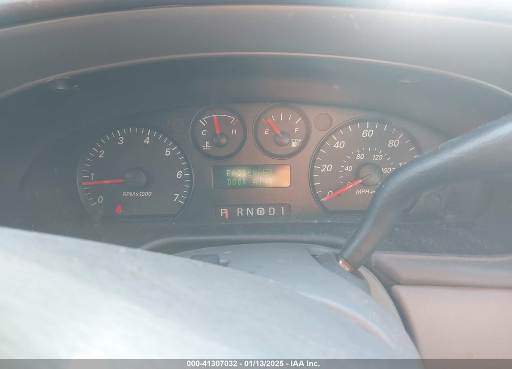 2005 FORD TAURUS SE VIN: 1FAFP53265A122448