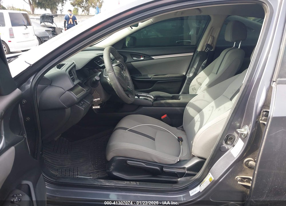 2019 HONDA CIVIC LX VIN: 2HGFC2F69KH556865