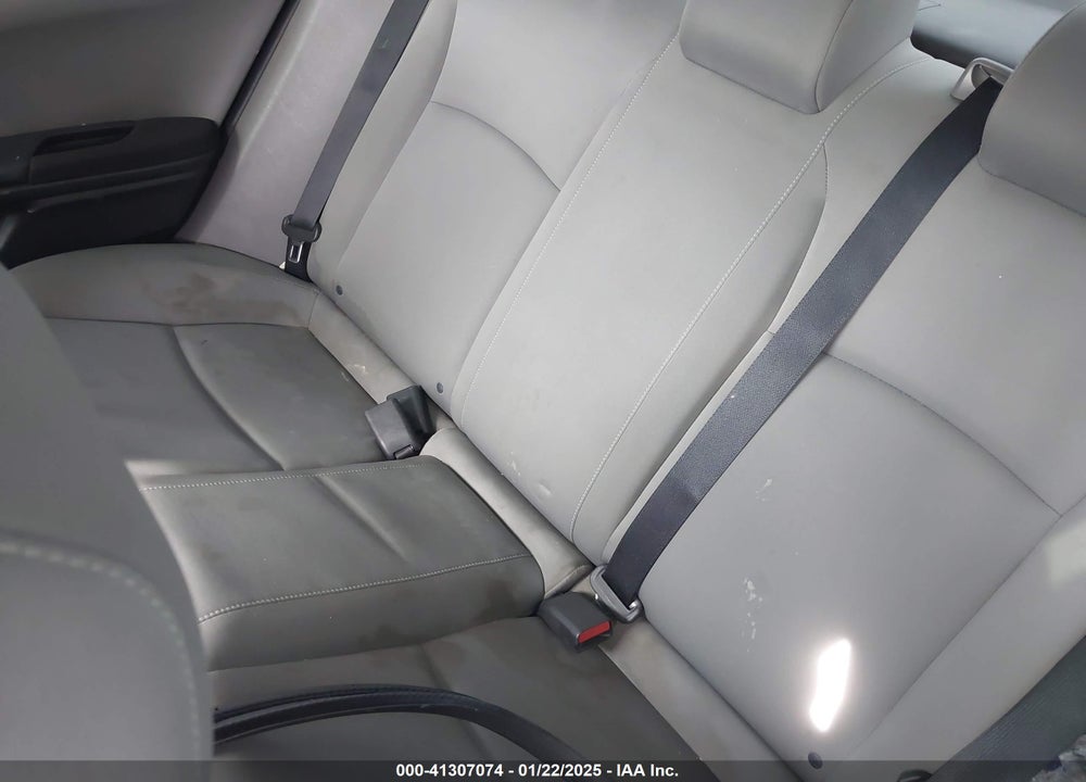 2019 HONDA CIVIC LX VIN: 2HGFC2F69KH556865