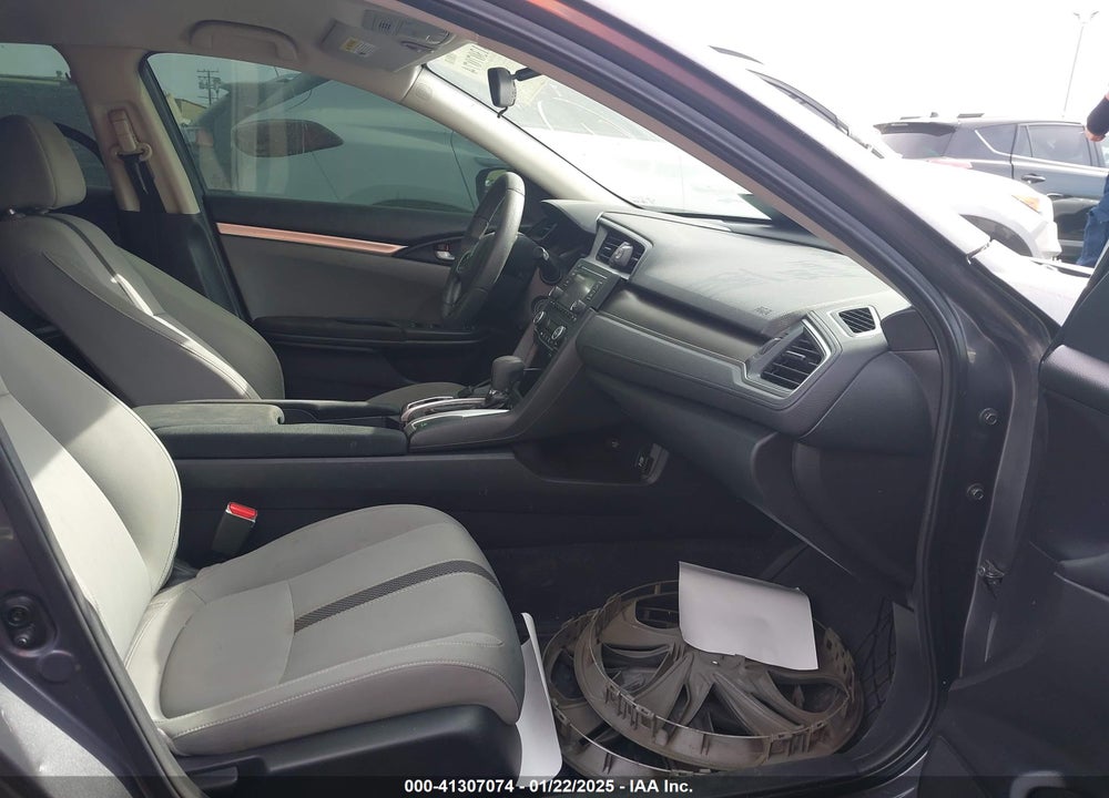 2019 HONDA CIVIC LX VIN: 2HGFC2F69KH556865